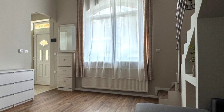 70236d48-b11c-4729-8b86-e5dd105d5373